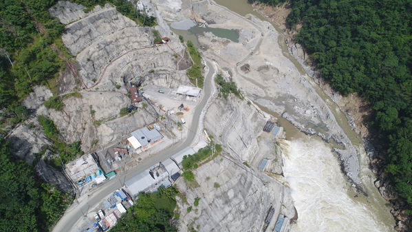 Proyecto hidroeléctrico Ituango
Proyecto hidroeléctrico Ituango.
Fecha: Agosto 15 2018.
Para descargar esta fotografía en alta resolución, haga clic sobre la imagen hasta que la misma se despliegue en la pantalla completa; luego dé clic derecho y elija la opción "guardar imagen como". 
En caso de publicación por cualquier medio, solicitamos acompañarla del crédito: "Foto EPM"
Palabras clave: Proyecto hidroeléctrico Ituango