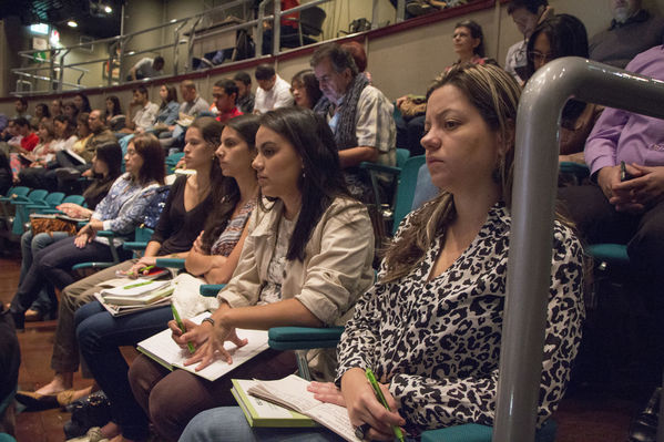 Encuentro de RSE
Encuentro de RSE
Fecha: Agosto 19 de 2016
Para descargar esta fotografía en alta resolución, haga clic sobre la imagen hasta que la misma se despliegue en la pantalla completa; luego dé clic derecho y elija la opción "guardar imagen como". 
En caso de publicación por cualquier medio, solicitamos acompañarla del crédito: "Foto EPM"
Palabras clave: Encuentro RSE