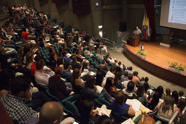 Encuentro de RSE
Encuentro de RSE
Fecha: Agosto 19 de 2016
Para descargar esta fotografía en alta resolución, haga clic sobre la imagen hasta que la misma se despliegue en la pantalla completa; luego dé clic derecho y elija la opción "guardar imagen como". 
En caso de publicación por cualquier medio, solicitamos acompañarla del crédito: "Foto EPM"
Palabras clave: Encuentro RSE