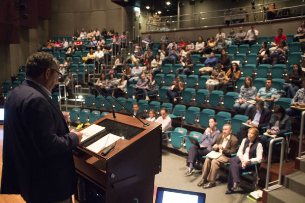 Encuentro de RSE
Encuentro de RSE
Fecha: Agosto 19 de 2016
Para descargar esta fotografía en alta resolución, haga clic sobre la imagen hasta que la misma se despliegue en la pantalla completa; luego dé clic derecho y elija la opción "guardar imagen como". 
En caso de publicación por cualquier medio, solicitamos acompañarla del crédito: "Foto EPM"
Palabras clave: Encuentro RSE