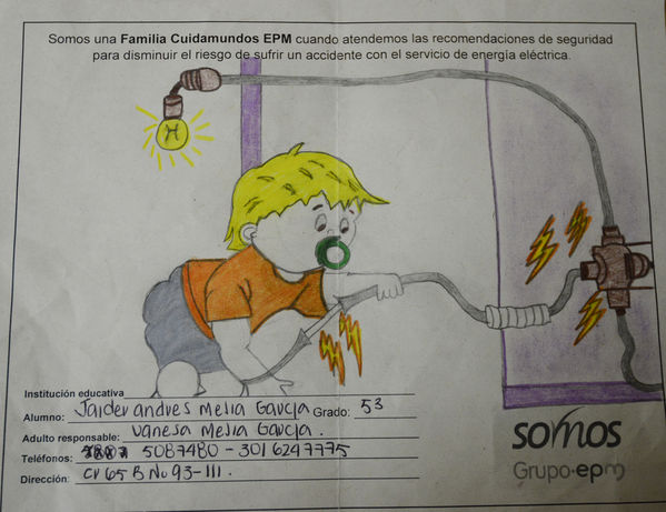 Por ti estamos ahí-Premiación concurso de dibujo
Por ti estamos ahí-Premiación concurso de dibujo
Fecha: Agosto 23 de 2017
Para descargar esta fotografía en alta resolución, haga clic sobre la imagen hasta que la misma se despliegue en la pantalla completa; luego dé clic derecho y elija la opción "guardar imagen como". 
En caso de publicación por cualquier medio, solicitamos acompañarla del crédito: "Foto EPM"
Palabras clave: Por ti estamos ahí-Premiación concurso de dibujo