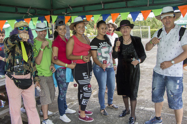 Día de la Familia EPM - Suroeste
Día de la Familia EPM - Suroeste
Fecha: Agosto 27 de 2016
Para descargar esta fotografía en alta resolución, haga clic sobre la imagen hasta que la misma se despliegue en la pantalla completa; luego dé clic derecho y elija la opción "guardar imagen como". 
En caso de publicación por cualquier medio, solicitamos acompañarla del crédito: "Foto EPM"
Palabras clave: Día Familia EPM Suroeste