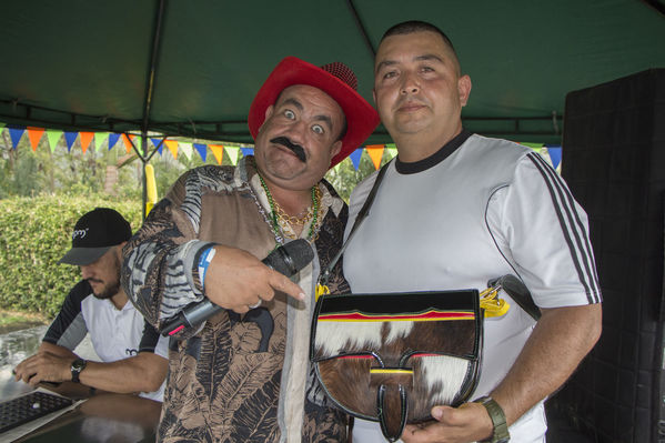 Día de la Familia EPM - Suroeste
Día de la Familia EPM - Suroeste
Fecha: Agosto 27 de 2016
Para descargar esta fotografía en alta resolución, haga clic sobre la imagen hasta que la misma se despliegue en la pantalla completa; luego dé clic derecho y elija la opción "guardar imagen como". 
En caso de publicación por cualquier medio, solicitamos acompañarla del crédito: "Foto EPM"
Palabras clave: Día Familia EPM Suroeste