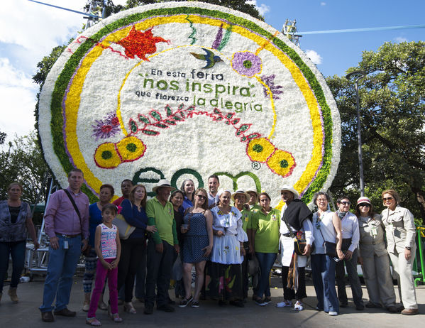 EPM en la Feria de las Flores 2016
EPM en la Feria de las Flores 2016
Fecha: Agosto 5 de 2016
Para descargar esta fotografía en alta resolución, haga clic sobre la imagen hasta que la misma se despliegue en la pantalla completa; luego dé clic derecho y elija la opción "guardar imagen como". 
En caso de publicación por cualquier medio, solicitamos acompañarla del crédito: "Foto EPM"
Palabras clave: Silleta EPM 2016