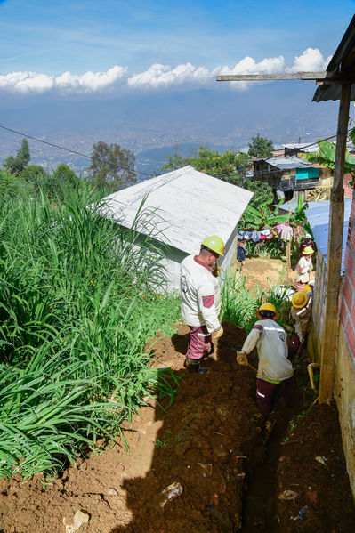 Unidos por el Agua 
Unidos por el Agua 
Agosto 1 2018
Para descargar esta fotografía en alta resolución, haga clic sobre la imagen hasta que la misma se despliegue en la pantalla completa; luego dé clic derecho y elija la opción "guardar imagen como". 
En caso de publicación por cualquier medio, solicitamos acompañarla del crédito: "Foto EPM"
Palabras clave: Unidos por el Agua