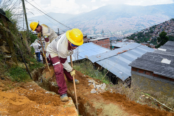 Unidos por el Agua 
Unidos por el Agua 
Agosto 1 2018
Para descargar esta fotografía en alta resolución, haga clic sobre la imagen hasta que la misma se despliegue en la pantalla completa; luego dé clic derecho y elija la opción "guardar imagen como". 
En caso de publicación por cualquier medio, solicitamos acompañarla del crédito: "Foto EPM"
Palabras clave: Unidos por el Agua