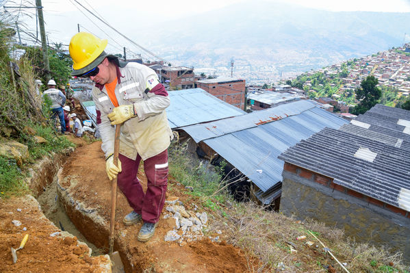 Unidos por el Agua 
Unidos por el Agua 
Agosto 1 2018
Para descargar esta fotografía en alta resolución, haga clic sobre la imagen hasta que la misma se despliegue en la pantalla completa; luego dé clic derecho y elija la opción "guardar imagen como". 
En caso de publicación por cualquier medio, solicitamos acompañarla del crédito: "Foto EPM"
Palabras clave: Unidos por el Agua