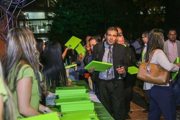 Evento central EPM 60 años 
Evento central EPM 60 años        
Fecha: Agosto 12 de 2015. Lugar: Medellín – Teatro Metropolitano
Para descargar esta fotografía en alta resolución, haga clic sobre la imagen hasta que la misma se despliegue en la pantalla completa; luego dé clic derecho y elija la opción "guardar imagen como". 
En caso de publicación por cualquier medio, solicitamos acompañarla del crédito: "Foto EPM"
Palabras clave: Evento central EPM 60 años