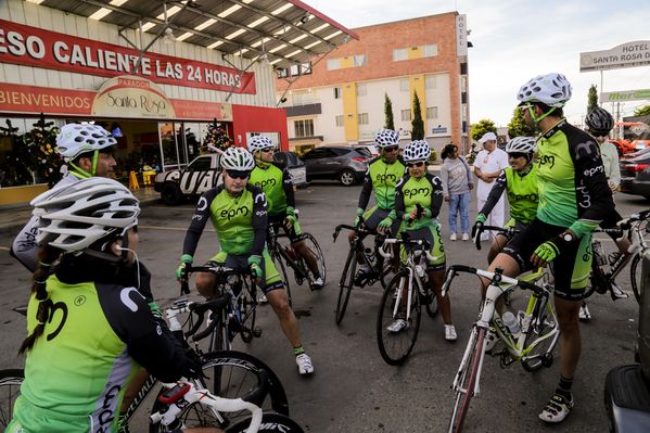 Vuelta a Colombia – Etapas de ida y vuelta Ituango 
Vuelta a Colombia – Etapas de ida y vuelta Ituango        
Fecha: Agosto 13 y 14 de 2015. 
Para descargar esta fotografía en alta resolución, haga clic sobre la imagen hasta que la misma se despliegue en la pantalla completa; luego dé clic derecho y elija la opción "guardar imagen como". 
En caso de publicación por cualquier medio, solicitamos acompañarla del crédito: "Foto EPM"

Palabras clave: Vuelta  Colombia  Etapas  ida  vuelta Ituango