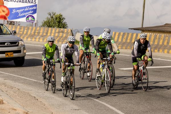 Vuelta a Colombia – Etapas de ida y vuelta Ituango 
Vuelta a Colombia – Etapas de ida y vuelta Ituango        
Fecha: Agosto 13 y 14 de 2015. 
Para descargar esta fotografía en alta resolución, haga clic sobre la imagen hasta que la misma se despliegue en la pantalla completa; luego dé clic derecho y elija la opción "guardar imagen como". 
En caso de publicación por cualquier medio, solicitamos acompañarla del crédito: "Foto EPM"

Palabras clave: Vuelta  Colombia  Etapas  ida  vuelta Ituango