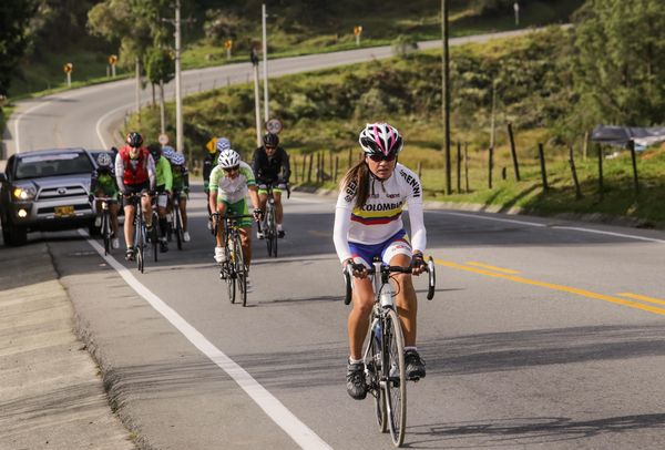 Vuelta a Colombia – Etapas de ida y vuelta Ituango 
Vuelta a Colombia – Etapas de ida y vuelta Ituango        
Fecha: Agosto 13 y 14 de 2015. 
Para descargar esta fotografía en alta resolución, haga clic sobre la imagen hasta que la misma se despliegue en la pantalla completa; luego dé clic derecho y elija la opción "guardar imagen como". 
En caso de publicación por cualquier medio, solicitamos acompañarla del crédito: "Foto EPM"

Palabras clave: Vuelta  Colombia  Etapas  ida  vuelta Ituango