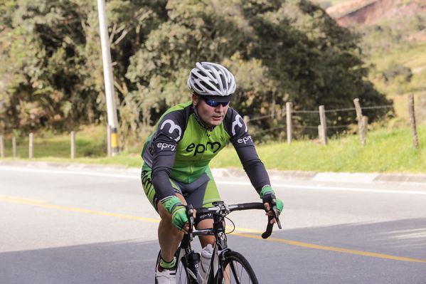 Vuelta a Colombia – Etapas de ida y vuelta Ituango 
Vuelta a Colombia – Etapas de ida y vuelta Ituango        
Fecha: Agosto 13 y 14 de 2015. 
Para descargar esta fotografía en alta resolución, haga clic sobre la imagen hasta que la misma se despliegue en la pantalla completa; luego dé clic derecho y elija la opción "guardar imagen como". 
En caso de publicación por cualquier medio, solicitamos acompañarla del crédito: "Foto EPM"

Palabras clave: Vuelta  Colombia  Etapas  ida  vuelta Ituango