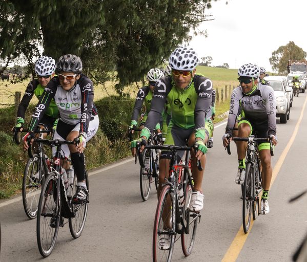 Vuelta a Colombia – Etapas de ida y vuelta Ituango 
Vuelta a Colombia – Etapas de ida y vuelta Ituango        
Fecha: Agosto 13 y 14 de 2015. 
Para descargar esta fotografía en alta resolución, haga clic sobre la imagen hasta que la misma se despliegue en la pantalla completa; luego dé clic derecho y elija la opción "guardar imagen como". 
En caso de publicación por cualquier medio, solicitamos acompañarla del crédito: "Foto EPM"

Palabras clave: Vuelta  Colombia  Etapas  ida  vuelta Ituango