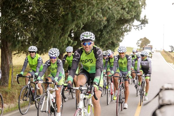 Vuelta a Colombia – Etapas de ida y vuelta Ituango 
Vuelta a Colombia – Etapas de ida y vuelta Ituango        
Fecha: Agosto 13 y 14 de 2015. 
Para descargar esta fotografía en alta resolución, haga clic sobre la imagen hasta que la misma se despliegue en la pantalla completa; luego dé clic derecho y elija la opción "guardar imagen como". 
En caso de publicación por cualquier medio, solicitamos acompañarla del crédito: "Foto EPM"

Palabras clave: Vuelta  Colombia  Etapas  ida  vuelta Ituango