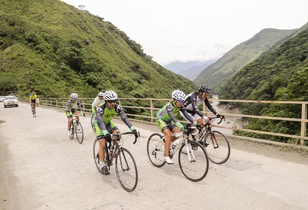 Vuelta a Colombia – Etapas de ida y vuelta Ituango 
Vuelta a Colombia – Etapas de ida y vuelta Ituango        
Fecha: Agosto 13 y 14 de 2015. 
Para descargar esta fotografía en alta resolución, haga clic sobre la imagen hasta que la misma se despliegue en la pantalla completa; luego dé clic derecho y elija la opción "guardar imagen como". 
En caso de publicación por cualquier medio, solicitamos acompañarla del crédito: "Foto EPM"

Palabras clave: Vuelta  Colombia  Etapas  ida  vuelta Ituango