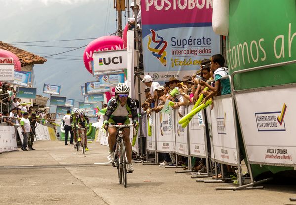 Vuelta a Colombia – Etapas de ida y vuelta Ituango 
Vuelta a Colombia – Etapas de ida y vuelta Ituango        
Fecha: Agosto 13 y 14 de 2015. 
Para descargar esta fotografía en alta resolución, haga clic sobre la imagen hasta que la misma se despliegue en la pantalla completa; luego dé clic derecho y elija la opción "guardar imagen como". 
En caso de publicación por cualquier medio, solicitamos acompañarla del crédito: "Foto EPM"

Palabras clave: Vuelta  Colombia  Etapas  ida  vuelta Ituango