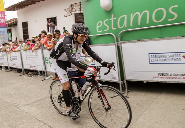 Vuelta a Colombia – Etapas de ida y vuelta Ituango 
Vuelta a Colombia – Etapas de ida y vuelta Ituango        
Fecha: Agosto 13 y 14 de 2015. 
Para descargar esta fotografía en alta resolución, haga clic sobre la imagen hasta que la misma se despliegue en la pantalla completa; luego dé clic derecho y elija la opción "guardar imagen como". 
En caso de publicación por cualquier medio, solicitamos acompañarla del crédito: "Foto EPM"

Palabras clave: Vuelta  Colombia  Etapas  ida  vuelta Ituango