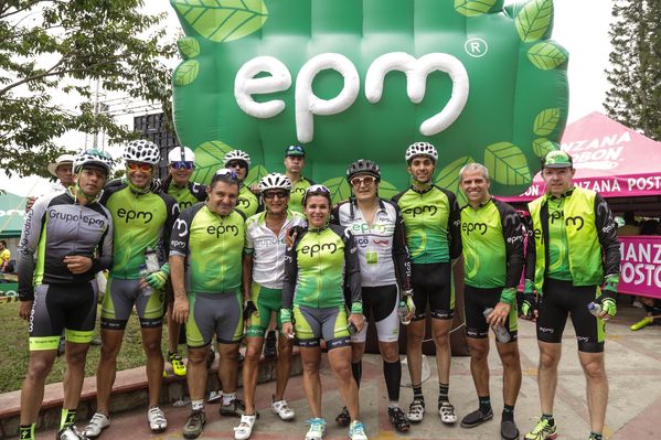 Vuelta a Colombia – Etapas de ida y vuelta Ituango  
Vuelta a Colombia – Etapas de ida y vuelta Ituango        
Fecha: Agosto 13 y 14 de 2015. 
Para descargar esta fotografía en alta resolución, haga clic sobre la imagen hasta que la misma se despliegue en la pantalla completa; luego dé clic derecho y elija la opción "guardar imagen como". 
En caso de publicación por cualquier medio, solicitamos acompañarla del crédito: "Foto EPM"

Palabras clave: Vuelta  Colombia  Etapas  ida  vuelta Ituango