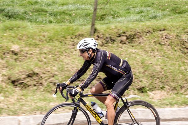 Vuelta a Colombia – Etapas de ida y vuelta Ituango
Vuelta a Colombia – Etapas de ida y vuelta Ituango        
Fecha: Agosto 13 y 14 de 2015. 
Para descargar esta fotografía en alta resolución, haga clic sobre la imagen hasta que la misma se despliegue en la pantalla completa; luego dé clic derecho y elija la opción "guardar imagen como". 
En caso de publicación por cualquier medio, solicitamos acompañarla del crédito: "Foto EPM"

Palabras clave: Vuelta Colombia Etapas ida vuelta Ituango