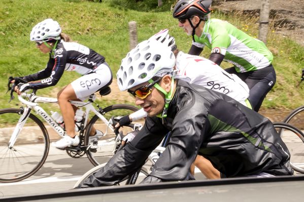 Vuelta a Colombia – Etapas de ida y vuelta Ituango
Vuelta a Colombia – Etapas de ida y vuelta Ituango        
Fecha: Agosto 13 y 14 de 2015. 
Para descargar esta fotografía en alta resolución, haga clic sobre la imagen hasta que la misma se despliegue en la pantalla completa; luego dé clic derecho y elija la opción "guardar imagen como". 
En caso de publicación por cualquier medio, solicitamos acompañarla del crédito: "Foto EPM"

Palabras clave: Vuelta Colombia Etapas ida vuelta Ituango