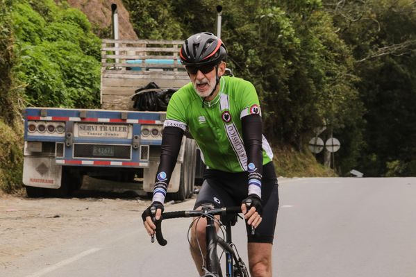 Vuelta a Colombia – Etapas de ida y vuelta Ituango
Vuelta a Colombia – Etapas de ida y vuelta Ituango        
Fecha: Agosto 13 y 14 de 2015. 
Para descargar esta fotografía en alta resolución, haga clic sobre la imagen hasta que la misma se despliegue en la pantalla completa; luego dé clic derecho y elija la opción "guardar imagen como". 
En caso de publicación por cualquier medio, solicitamos acompañarla del crédito: "Foto EPM"

Palabras clave: Vuelta Colombia Etapas ida vuelta Ituango