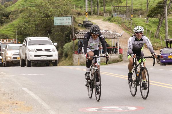Vuelta a Colombia – Etapas de ida y vuelta Ituango
Vuelta a Colombia – Etapas de ida y vuelta Ituango        
Fecha: Agosto 13 y 14 de 2015. 
Para descargar esta fotografía en alta resolución, haga clic sobre la imagen hasta que la misma se despliegue en la pantalla completa; luego dé clic derecho y elija la opción "guardar imagen como". 
En caso de publicación por cualquier medio, solicitamos acompañarla del crédito: "Foto EPM"

Palabras clave: Vuelta Colombia Etapas ida vuelta Ituango