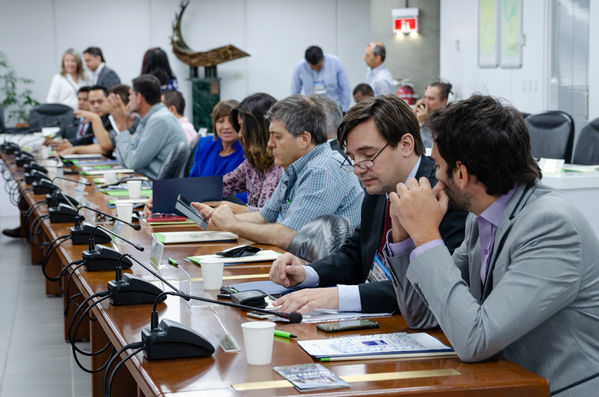 Taller economía circular Agua Saneamiento
Taller de economía circular Agua y Saneamiento
Fecha: Agosto 13 de 2019. 
Para descargar esta fotografía en alta resolución, haga clic sobre la imagen hasta que la misma se despliegue en la pantalla completa; luego dé clic derecho y elija la opción "guardar imagen como". 
En caso de publicación por cualquier medio, solicitamos acompañarla del crédito: "Foto EPM"
Palabras clave: Taller economía circular Agua Saneamiento