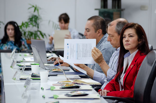 Taller economía circular Agua Saneamiento
Taller de economía circular Agua y Saneamiento
Fecha: Agosto 13 de 2019. 
Para descargar esta fotografía en alta resolución, haga clic sobre la imagen hasta que la misma se despliegue en la pantalla completa; luego dé clic derecho y elija la opción "guardar imagen como". 
En caso de publicación por cualquier medio, solicitamos acompañarla del crédito: "Foto EPM"
Palabras clave: Taller economía circular Agua Saneamiento