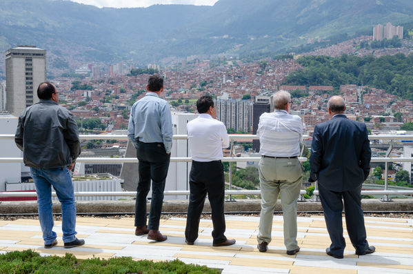 Taller economía circular Agua Saneamiento
Taller de economía circular Agua y Saneamiento
Fecha: Agosto 13 de 2019. 
Para descargar esta fotografía en alta resolución, haga clic sobre la imagen hasta que la misma se despliegue en la pantalla completa; luego dé clic derecho y elija la opción "guardar imagen como". 
En caso de publicación por cualquier medio, solicitamos acompañarla del crédito: "Foto EPM"
Palabras clave: Taller economía circular Agua Saneamiento