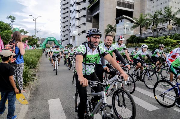 Vuelta a Colombia – Cronoescalada Las Palmas
Vuelta a Colombia – Cronoescalada Las Palmas        
Fecha: Agosto 15 de 2015. 
Para descargar esta fotografía en alta resolución, haga clic sobre la imagen hasta que la misma se despliegue en la pantalla completa; luego dé clic derecho y elija la opción "guardar imagen como". 
En caso de publicación por cualquier medio, solicitamos acompañarla del crédito: "Foto EPM"

Palabras clave: Vuelta Colombia Cronoescalada Palmas