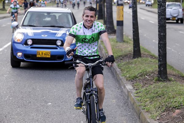 Vuelta a Colombia – Cronoescalada Las Palmas
Vuelta a Colombia – Cronoescalada Las Palmas        
Fecha: Agosto 15 de 2015. 
Para descargar esta fotografía en alta resolución, haga clic sobre la imagen hasta que la misma se despliegue en la pantalla completa; luego dé clic derecho y elija la opción "guardar imagen como". 
En caso de publicación por cualquier medio, solicitamos acompañarla del crédito: "Foto EPM"

Palabras clave: Vuelta Colombia Cronoescalada Palmas