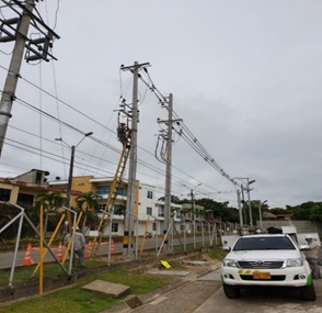 Nueva infraestructura eléctrica
Nueva infraestructura eléctrica
Fecha: Agosto 26 de 2019. 
Para descargar esta fotografía en alta resolución, haga clic sobre la imagen hasta que la misma se despliegue en la pantalla completa; luego dé clic derecho y elija la opción "guardar imagen como". 
En caso de publicación por cualquier medio, solicitamos acompañarla del crédito: "Foto EPM"
Palabras clave: Nueva infraestructura eléctrica