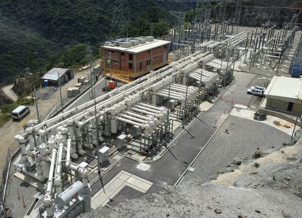 Nueva infraestructura eléctrica
Nueva infraestructura eléctrica
Fecha: Agosto 26 de 2019. 
Para descargar esta fotografía en alta resolución, haga clic sobre la imagen hasta que la misma se despliegue en la pantalla completa; luego dé clic derecho y elija la opción "guardar imagen como". 
En caso de publicación por cualquier medio, solicitamos acompañarla del crédito: "Foto EPM"
Palabras clave: Nueva infraestructura eléctrica