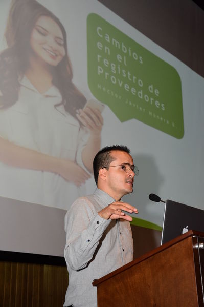 Encuentro de Proveedores y Contratistas EPM 2019
Encuentro de Proveedores y Contratistas EPM 2019
Fecha: Agosto 29 de 2019. 
Para descargar esta fotografía en alta resolución, haga clic sobre la imagen hasta que la misma se despliegue en la pantalla completa; luego dé clic derecho y elija la opción "guardar imagen como". 
En caso de publicación por cualquier medio, solicitamos acompañarla del crédito: "Foto EPM"
Palabras clave: Encuentro de Proveedores y Contratistas EPM 2019