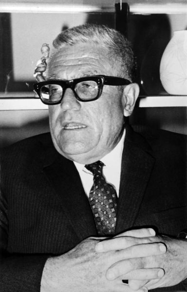 7-Victor_Suarez_Vasquez_1973_-_1974.jpg