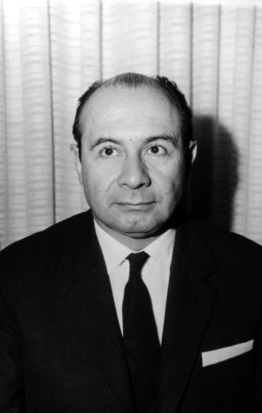 9-Jaime_Tobon_Villegas_-_Gerente_general_1974-1975.jpg