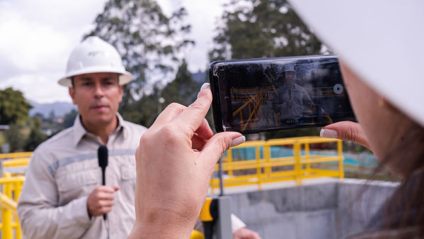 PTAR Retiro
PTAR El Retiro.
Fecha: Diciembre 16 2019.
Para descargar esta fotografía en alta resolución, haga clic sobre la imagen hasta que la misma se despliegue en la pantalla completa; luego dé clic derecho y elija la opción "guardar imagen como". 
En caso de publicación por cualquier medio, solicitamos acompañarla del crédito: "Foto EPM"
Palabras clave: PTAR Retiro