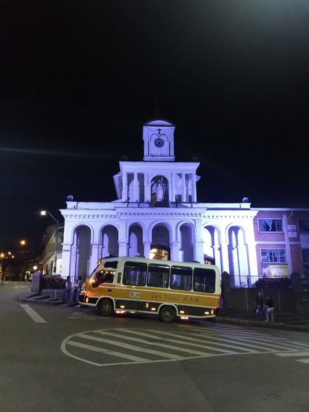 Alumbrados Navideños corregimientos de Medellín
Alumbrados Navideños corregimientos de Medellín
Diciembre 18 2018
Para descargar esta fotografía en alta resolución, haga clic sobre la imagen hasta que la misma se despliegue en la pantalla completa; luego dé clic derecho y elija la opción "guardar imagen como". 
En caso de publicación por cualquier medio, solicitamos acompañarla del crédito: "Foto EPM"
Palabras clave: Alumbrados Navideños corregimientos de Medellín