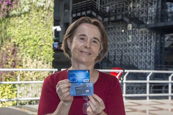 Sorteo del plan promocional "Con gas natural de EPM siempre ganas"
Sorteo del plan promocional "Con gas natural de EPM siempre ganas"
Fecha: Diciembre 19 de 2016
Para descargar esta fotografía en alta resolución, haga clic sobre la imagen hasta que la misma se despliegue en la pantalla completa; luego dé clic derecho y elija la opción "guardar imagen como". 
En caso de publicación por cualquier medio, solicitamos acompañarla del crédito: "Foto EPM"
Palabras clave: Sorteo plan promocional gas natural EPM siempre ganas  Gladis Salviar