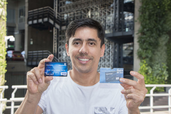 Sorteo del plan promocional "Con gas natural de EPM siempre ganas"
Sorteo del plan promocional "Con gas natural de EPM siempre ganas"
Fecha: Diciembre 19 de 2016
Para descargar esta fotografía en alta resolución, haga clic sobre la imagen hasta que la misma se despliegue en la pantalla completa; luego dé clic derecho y elija la opción "guardar imagen como". 
En caso de publicación por cualquier medio, solicitamos acompañarla del crédito: "Foto EPM"
Palabras clave: Sorteo plan promocional gas natural EPM siempre ganas  Javier Pere