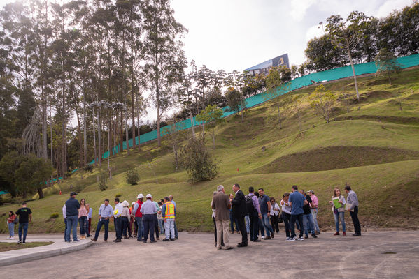 Inauguración PTAR El Retiro
Inauguración PTAR El Retiro 
Fecha: Diciembre 20 2019.
Para descargar esta fotografía en alta resolución, haga clic sobre la imagen hasta que la misma se despliegue en la pantalla completa; luego dé clic derecho y elija la opción "guardar imagen como". 
En caso de publicación por cualquier medio, solicitamos acompañarla del crédito: "Foto EPM"
Palabras clave: Inauguración PTAR El Retiro