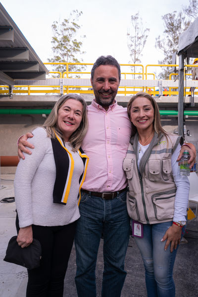 Inauguración PTAR El Retiro
Inauguración PTAR El Retiro. 
Fecha: Diciembre 20 2019.
Para descargar esta fotografía en alta resolución, haga clic sobre la imagen hasta que la misma se despliegue en la pantalla completa; luego dé clic derecho y elija la opción "guardar imagen como". 
En caso de publicación por cualquier medio, solicitamos acompañarla del crédito: "Foto EPM"
Palabras clave: Inauguración PTAR El Retiro