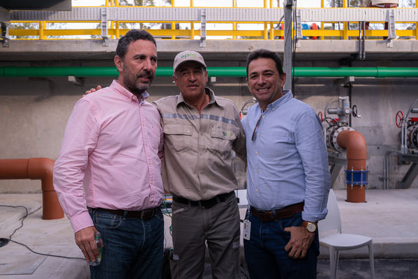 Inauguración PTAR El Retiro
Inauguración PTAR El Retiro. 
Fecha: Diciembre 20 2019.
Para descargar esta fotografía en alta resolución, haga clic sobre la imagen hasta que la misma se despliegue en la pantalla completa; luego dé clic derecho y elija la opción "guardar imagen como". 
En caso de publicación por cualquier medio, solicitamos acompañarla del crédito: "Foto EPM"
Palabras clave: Inauguración PTAR El Retiro