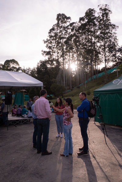 Inauguración PTAR El Retiro
Inauguración PTAR El Retiro. 
Fecha: Diciembre 20 2019.
Para descargar esta fotografía en alta resolución, haga clic sobre la imagen hasta que la misma se despliegue en la pantalla completa; luego dé clic derecho y elija la opción "guardar imagen como". 
En caso de publicación por cualquier medio, solicitamos acompañarla del crédito: "Foto EPM"
Palabras clave: Inauguración PTAR El Retiro