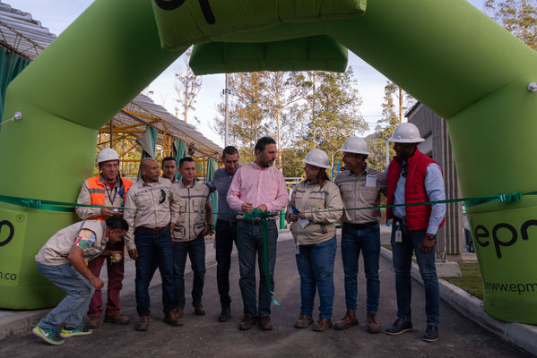 Inauguración PTAR El Retiro
Inauguración PTAR El Retiro. 
Fecha: Diciembre 20 2019.
Para descargar esta fotografía en alta resolución, haga clic sobre la imagen hasta que la misma se despliegue en la pantalla completa; luego dé clic derecho y elija la opción "guardar imagen como". 
En caso de publicación por cualquier medio, solicitamos acompañarla del crédito: "Foto EPM"
Palabras clave: Inauguración PTAR El Retiro