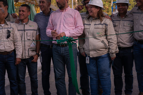 Inauguración PTAR El Retiro
Inauguración PTAR El Retiro. 
Fecha: Diciembre 20 2019.
Para descargar esta fotografía en alta resolución, haga clic sobre la imagen hasta que la misma se despliegue en la pantalla completa; luego dé clic derecho y elija la opción "guardar imagen como". 
En caso de publicación por cualquier medio, solicitamos acompañarla del crédito: "Foto EPM"
Palabras clave: Inauguración PTAR El Retiro