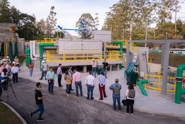 Inauguración PTAR El Retiro
Inauguración PTAR El Retiro. 
Fecha: Diciembre 20 2019.
Para descargar esta fotografía en alta resolución, haga clic sobre la imagen hasta que la misma se despliegue en la pantalla completa; luego dé clic derecho y elija la opción "guardar imagen como". 
En caso de publicación por cualquier medio, solicitamos acompañarla del crédito: "Foto EPM"
Palabras clave: Inauguración PTAR El Retiro