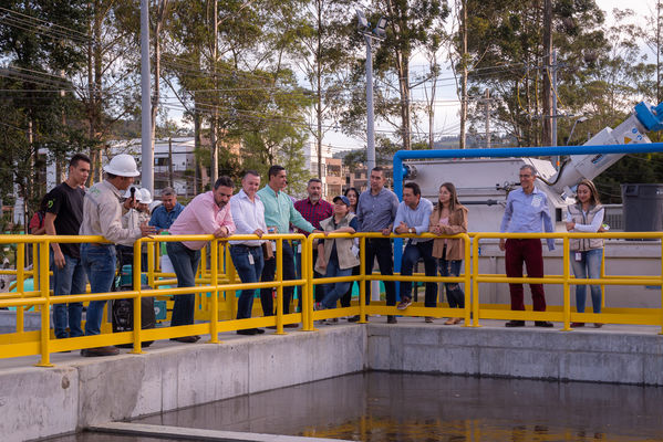 Inauguración PTAR El Retiro
Inauguración PTAR El Retiro. 
Fecha: Diciembre 20 2019.
Para descargar esta fotografía en alta resolución, haga clic sobre la imagen hasta que la misma se despliegue en la pantalla completa; luego dé clic derecho y elija la opción "guardar imagen como". 
En caso de publicación por cualquier medio, solicitamos acompañarla del crédito: "Foto EPM"
Palabras clave: Inauguración PTAR El Retiro