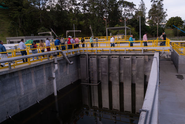 Inauguración PTAR El Retiro
Inauguración PTAR El Retiro. 
Fecha: Diciembre 20 2019.
Para descargar esta fotografía en alta resolución, haga clic sobre la imagen hasta que la misma se despliegue en la pantalla completa; luego dé clic derecho y elija la opción "guardar imagen como". 
En caso de publicación por cualquier medio, solicitamos acompañarla del crédito: "Foto EPM"
Palabras clave: Inauguración PTAR El Retiro