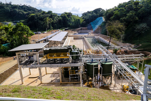 Inauguración de la Planta de Lixiviados 
Inauguración de la Planta de Lixiviados    
Fecha: Diciembre 22 de 2015. Lugar: Barbosa - Relleno Sanitario la Pradera
Para descargar esta fotografía en alta resolución, haga clic sobre la imagen hasta que la misma se despliegue en la pantalla completa; luego dé clic derecho y elija la opción "guardar imagen como". 
En caso de publicación por cualquier medio, solicitamos acompañarla del crédito: "Foto EPM"
Palabras clave: Inauguración Planta Lixiviados